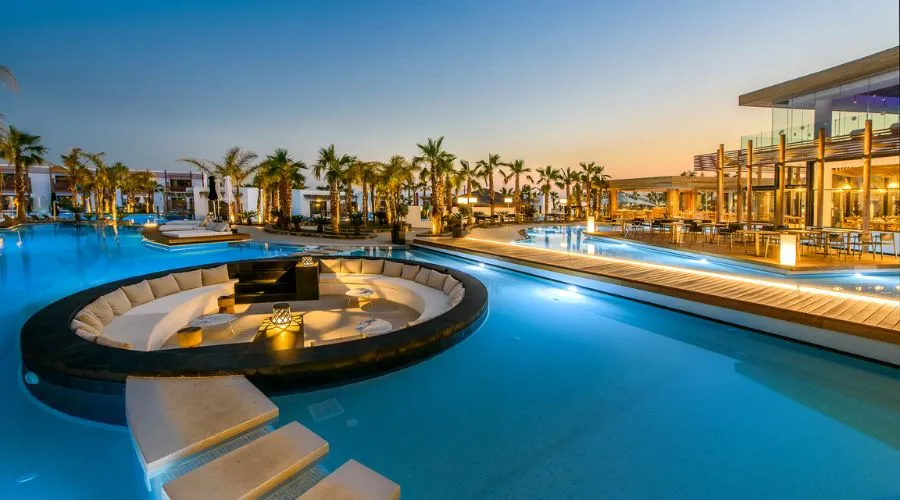 Luxury Resorts